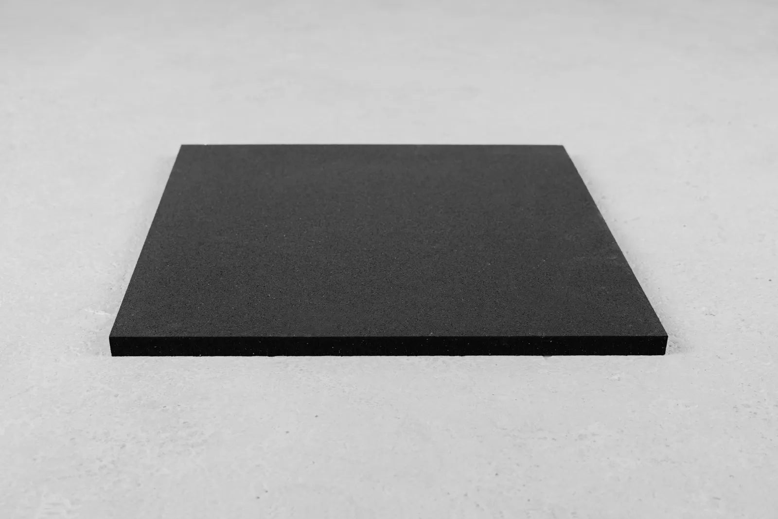 Royal Hi Temp Rubber Floor 50x50x2 cm Made in EU